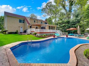 5 Merlin Lane, East Setauket NY 11733