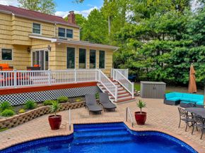 5 Merlin Lane, East Setauket NY 11733