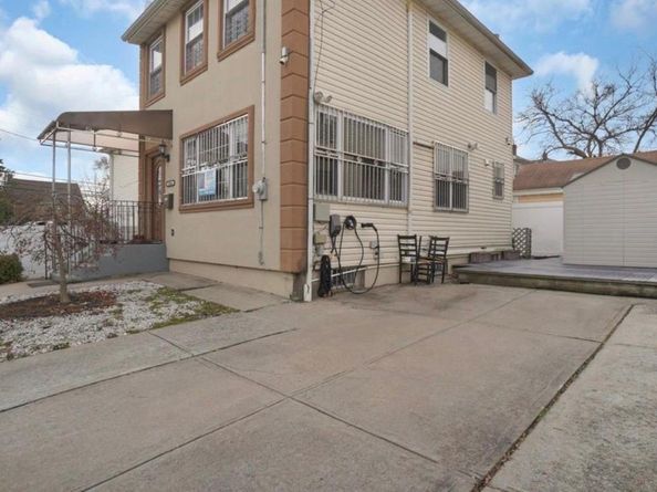 102-64 188th Street, Hollis NY 11423