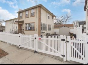 102-64 188th Street, Hollis NY 11423