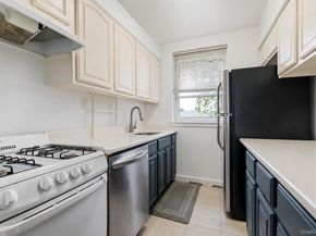 35-14 192nd Street C3, Flushing NY 11358