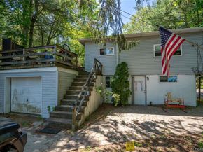 57 Aloma Road, Rocky Point NY 11778