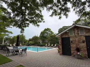 40 Town House Drive, Massapequa Park NY 11762