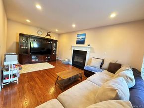 122 Walker Road, Mineola NY 11501