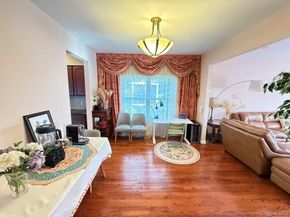 122 Walker Road, Mineola NY 11501