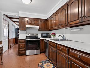 261 Wright Avenue, Carle Place NY 11514