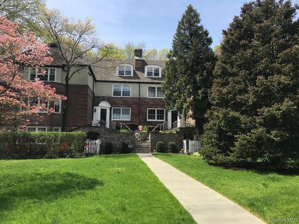 11 Sentry Place 1D, Scarsdale NY 10583