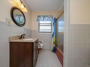 61 Continental Place, Glen Cove NY 11542