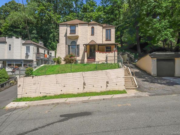 61 Continental Place, Glen Cove NY 11542