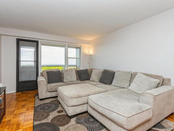 1841 Central Park Avenue 17K, Yonkers NY 10710