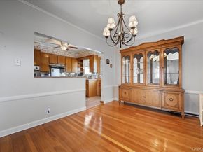 38 Irving Lane, New Hyde Park NY 11040