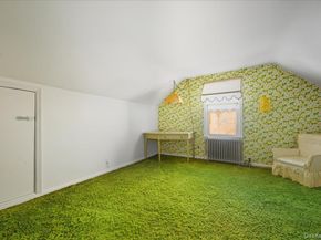 38 Irving Lane, New Hyde Park NY 11040