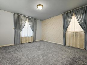 38 Irving Lane, New Hyde Park NY 11040