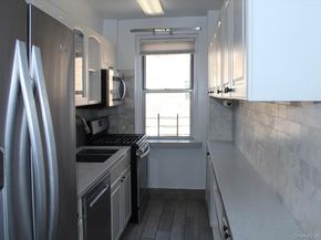 811 Bronx River Road 5A, Yonkers NY 10708