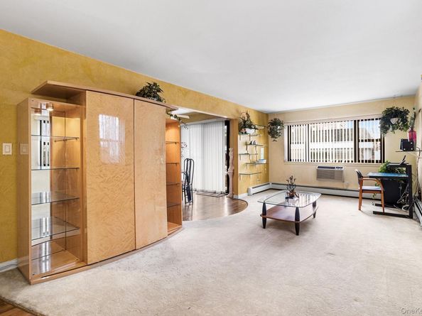 210 Fulton Street 1A, Farmingdale NY 11735