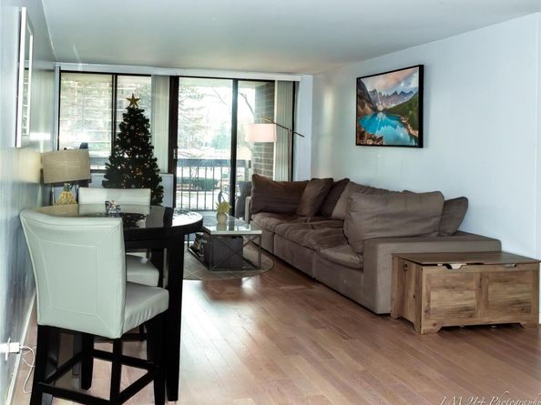 2 Bay Club Drive 2T, Bayside NY 11360