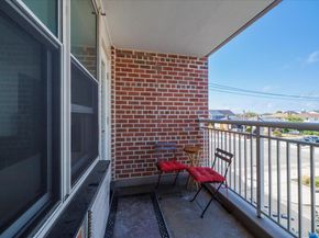 410 E Broadway 3E, Long Beach NY 11561