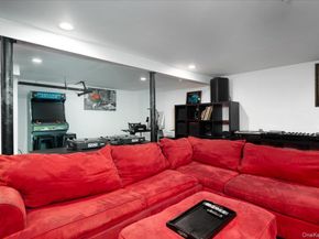 1746 Rockville Drive, Baldwin NY 11510