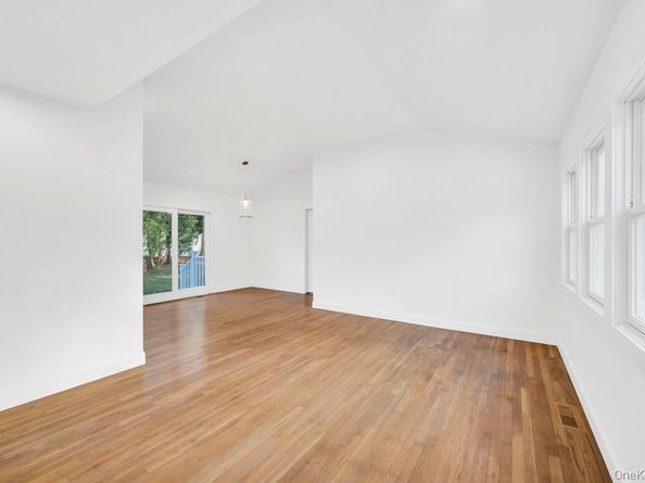 12 George Street, Hampton Bays NY 11946