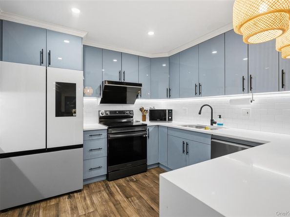 93 Estate Drive, Jericho NY 11753