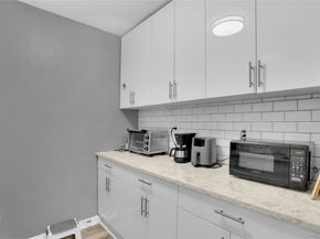 245 Bronx River Road 7C, Yonkers NY 10704