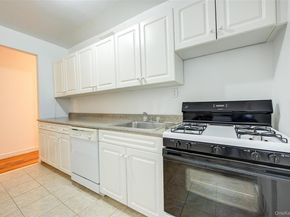 67-12 Yellowstone Boulevard D9, Forest Hills NY 11375