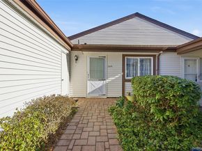 504 Gotham Court N, Saint James NY 11780