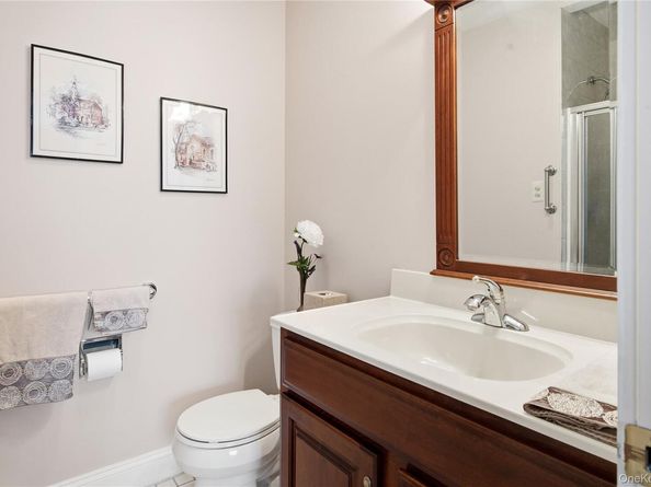 504 Gotham Court N, Saint James NY 11780