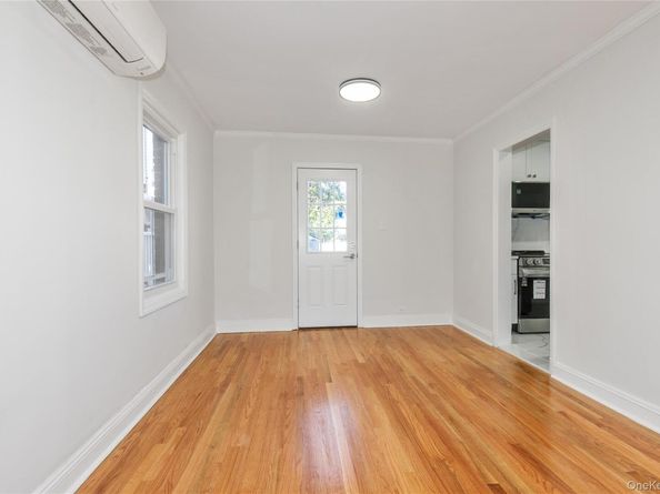 251-05 51st Avenue, Little Neck NY 11362