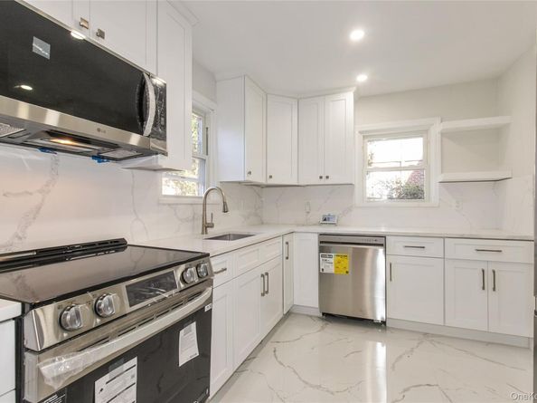 251-05 51st Avenue, Little Neck NY 11362