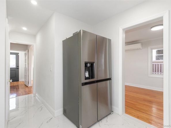 251-05 51st Avenue, Little Neck NY 11362