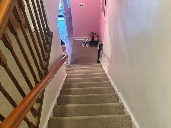 1024 E 214th Street, Bronx NY 10469