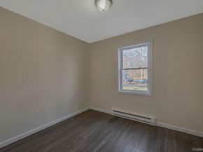 4 Park Lane, Middle Island NY 11953