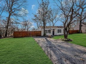 4 Park Lane, Middle Island NY 11953