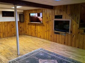 15 Scherer Street, Bethpage NY 11714