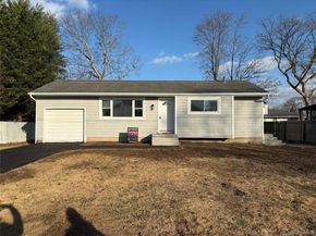 233 W 12th Street, Deer Park NY 11729