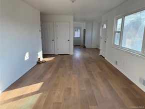 233 W 12th Street, Deer Park NY 11729