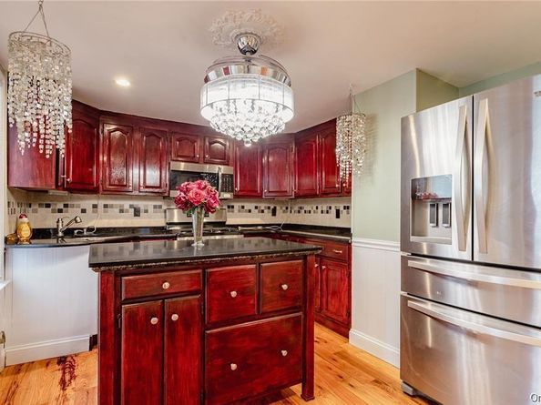 600 1st Avenue, New Hyde Park NY 11040