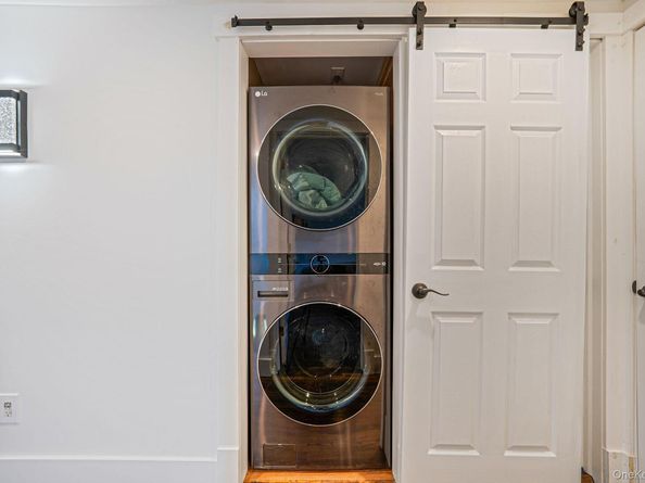 11 Chivalry Lane, Nesconset NY 11767