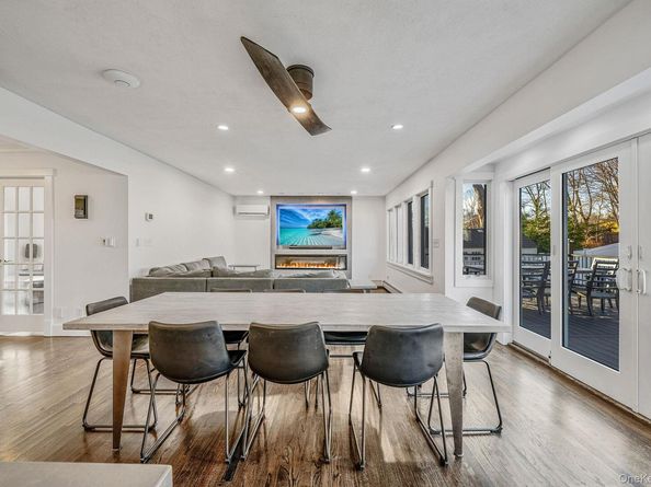 11 Chivalry Lane, Nesconset NY 11767