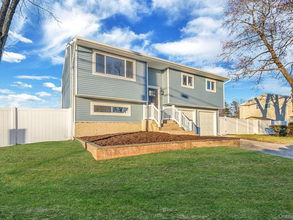 3 Bellrose Avenue, Centereach NY 11720