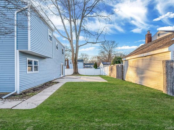 3 Bellrose Avenue, Centereach NY 11720