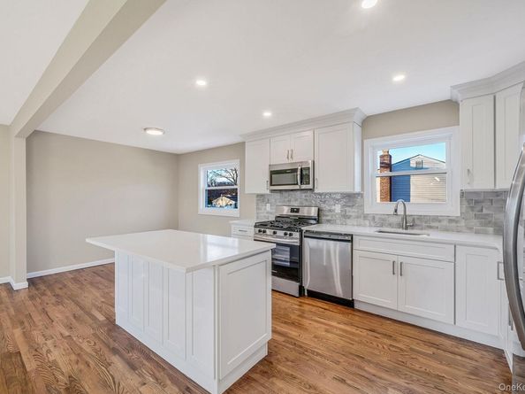 3 Bellrose Avenue, Centereach NY 11720