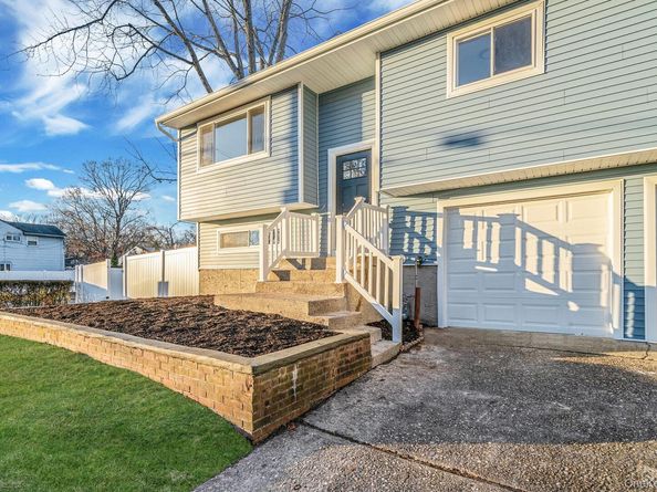 3 Bellrose Avenue, Centereach NY 11720