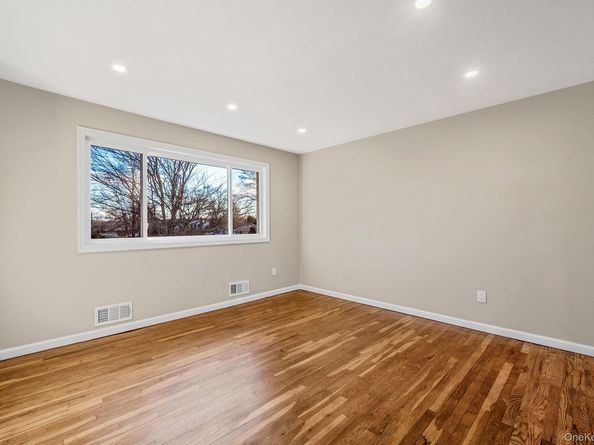 3 Bellrose Avenue, Centereach NY 11720