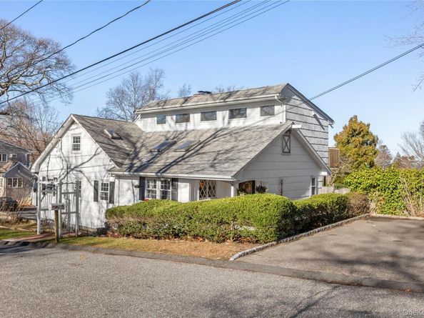 1 Tarn Road, Rocky Point NY 11778