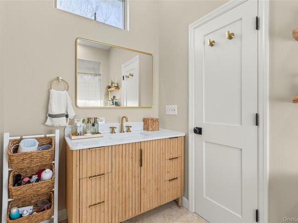 1 Tarn Road, Rocky Point NY 11778