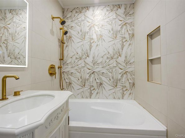 100-25 Queens Boulevard 2R, Forest Hills NY 11375