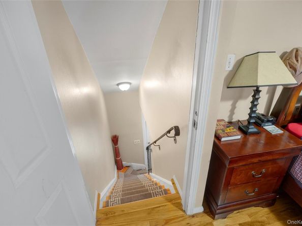 37 Peppermill Lane, Dix Hills NY 11746