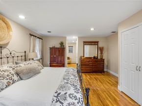 37 Peppermill Lane, Dix Hills NY 11746